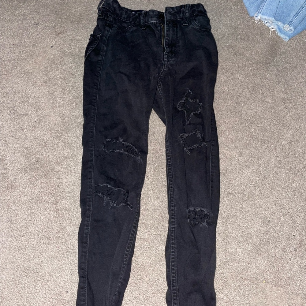 hollister ripped jeans